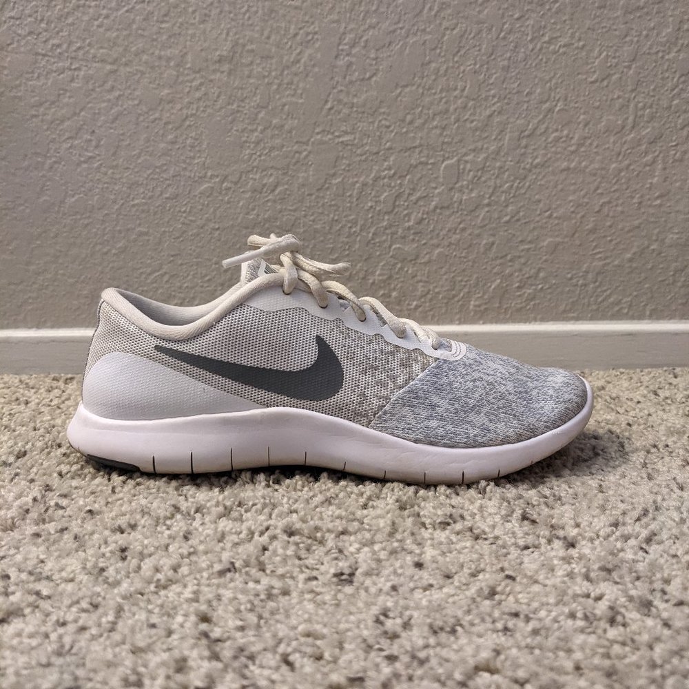 Nike Flex Contact, White/Cool Grey Running Shoe